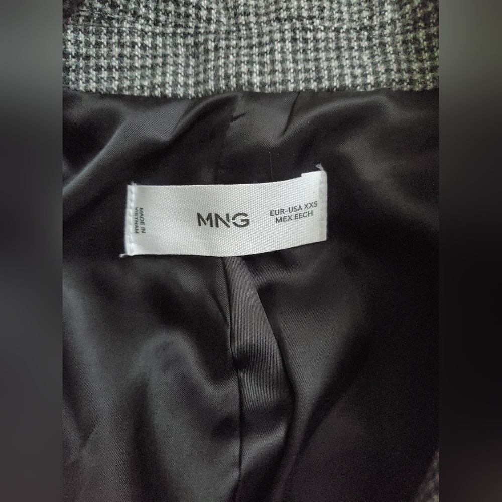 Mango Houndstooth Wool-Blend Blazer - Picture 8 of 9
